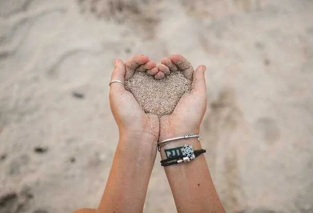 Симптомы выхода песка из почек у женщин